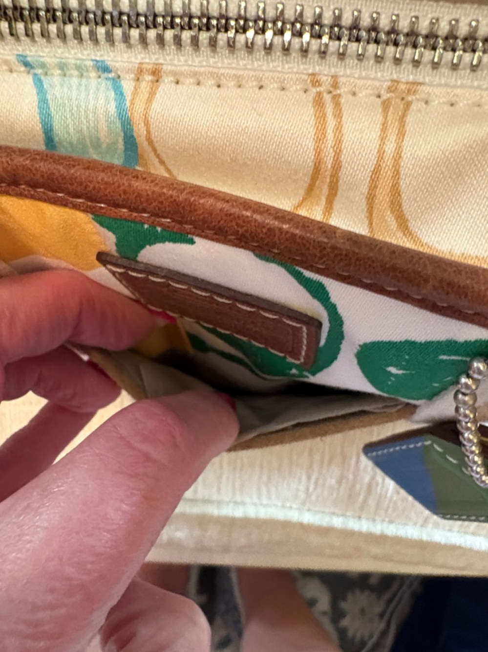 Vintage Coach Multicolor Patchwork Canvas Carryall Tote And Key/Card Holder. - Picture 15 of 16